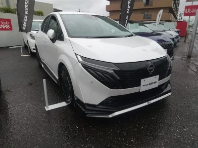 NISSAN AURA
