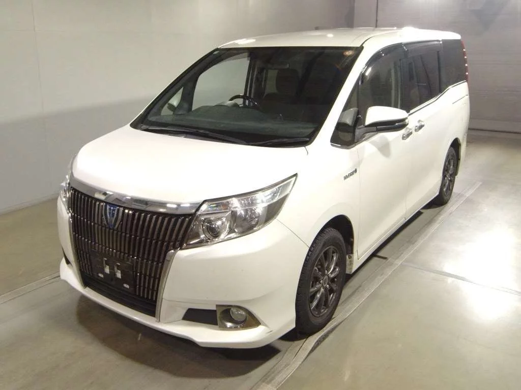 Toyota Esquire  с аукциона в Японии