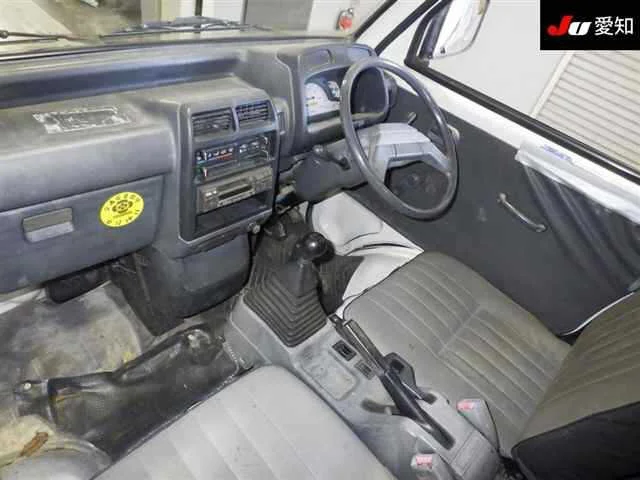 Mitsubishi Minicab Truck  с аукциона в Японии