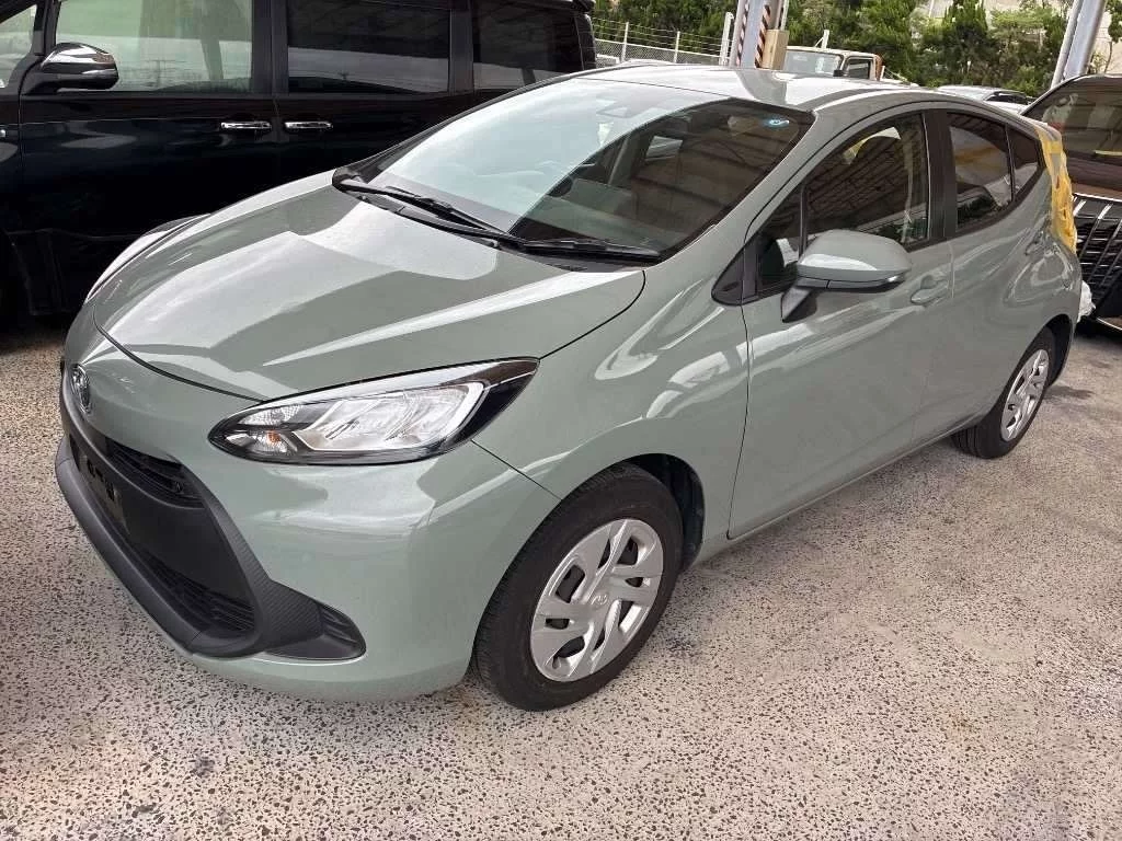 Toyota Aqua  с аукциона в Японии