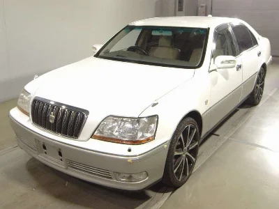 TOYOTA CROWN MAJESTA