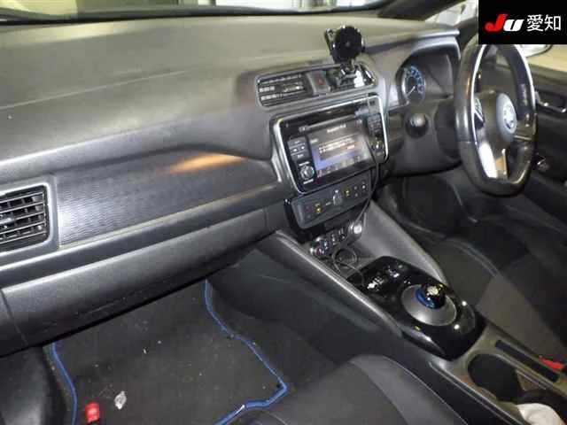 Nissan Leaf  с аукциона в Японии