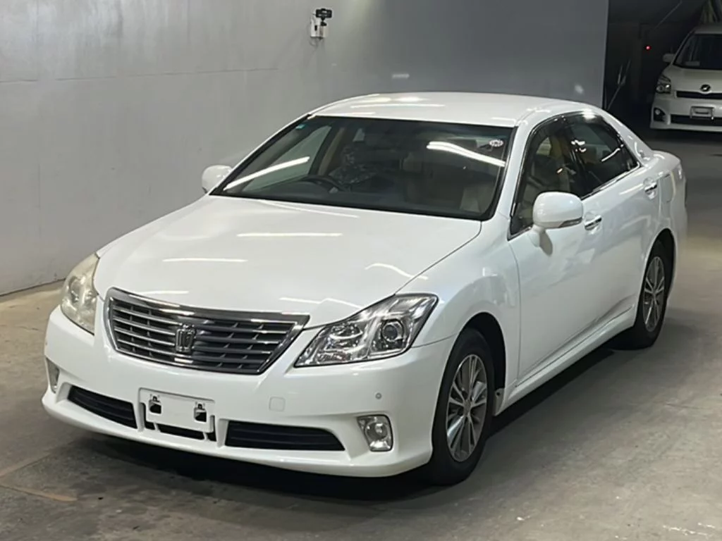 Toyota Crown 2012