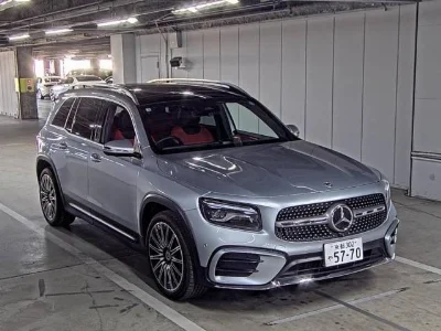 MERCEDES BENZ GLB
