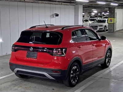VOLKSWAGEN T-CROSS
