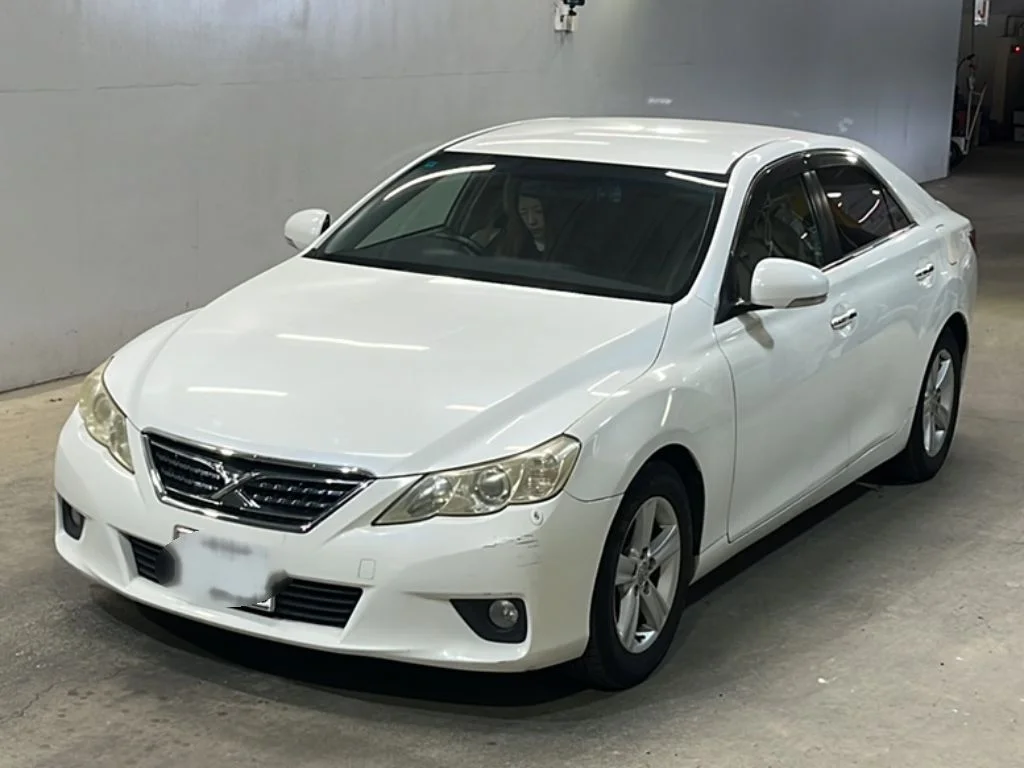 Toyota Mark X 2010