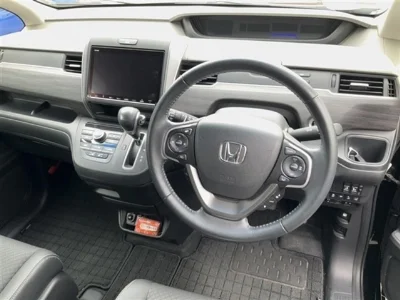 HONDA FREED+