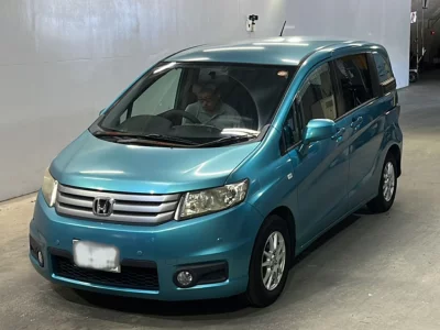 HONDA FREED SPIKE
