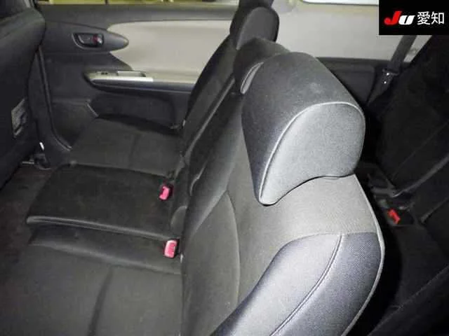 Toyota Wish  с аукциона в Японии