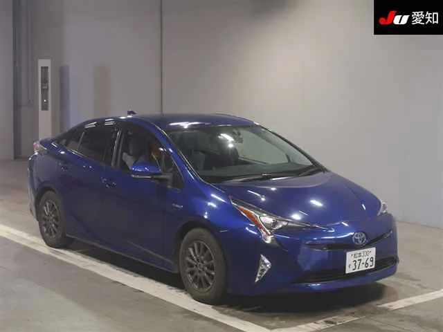 Toyota Prius  с аукциона в Японии