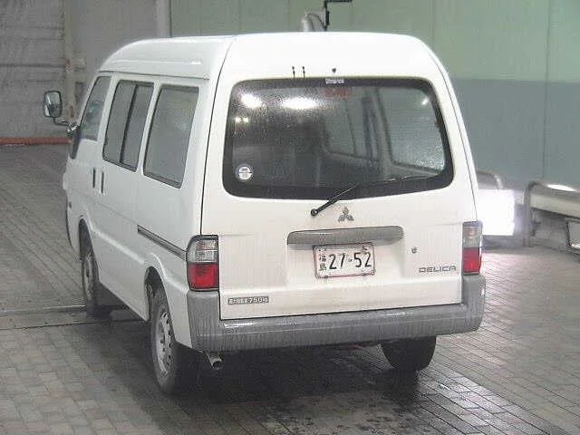 Mitsubishi Delica  с аукциона в Японии