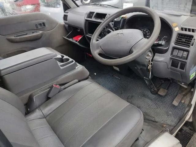 Mitsubishi Delica  с аукциона в Японии