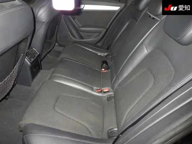 Audi A4 Avant  с аукциона в Японии