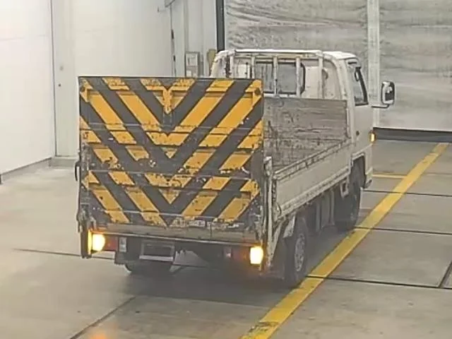 Isuzu Elf  с аукциона в Японии