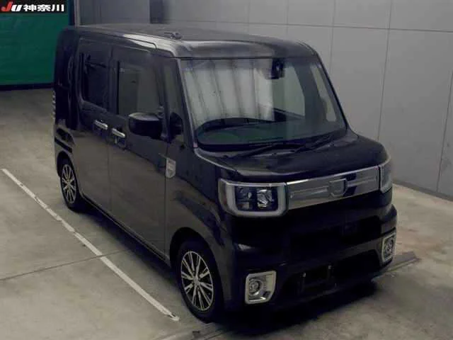 Daihatsu Wake 2016