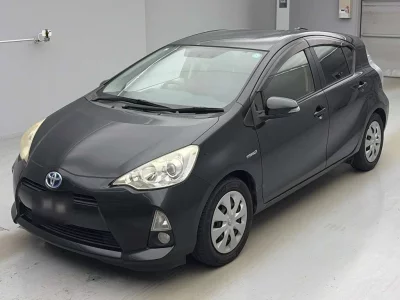 TOYOTA AQUA, 2013 — лот японского аукциона