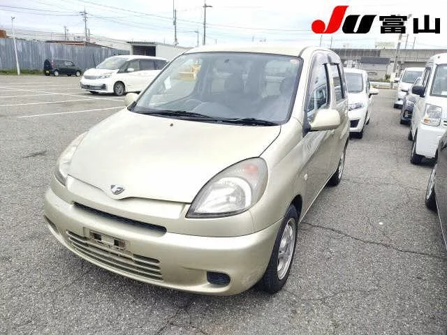 Toyota Funcargo  с аукциона в Японии