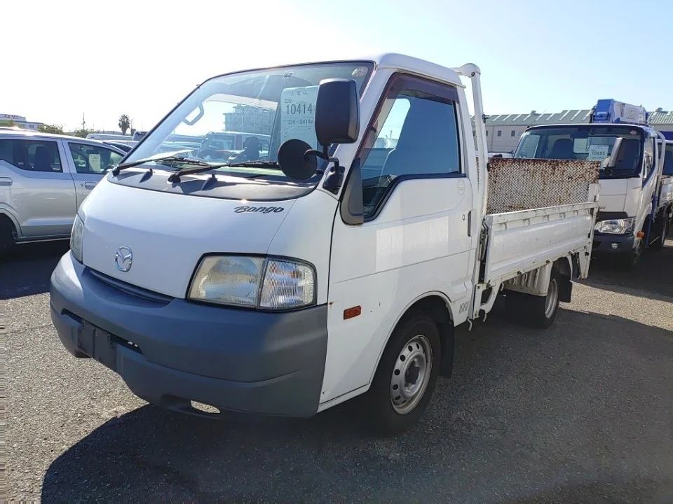 Mazda Bongo 2013
