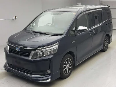 TOYOTA VOXY, 2015 — лот японского аукциона