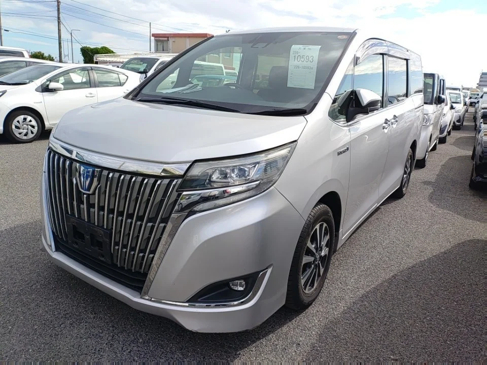 Toyota Esquire 2017