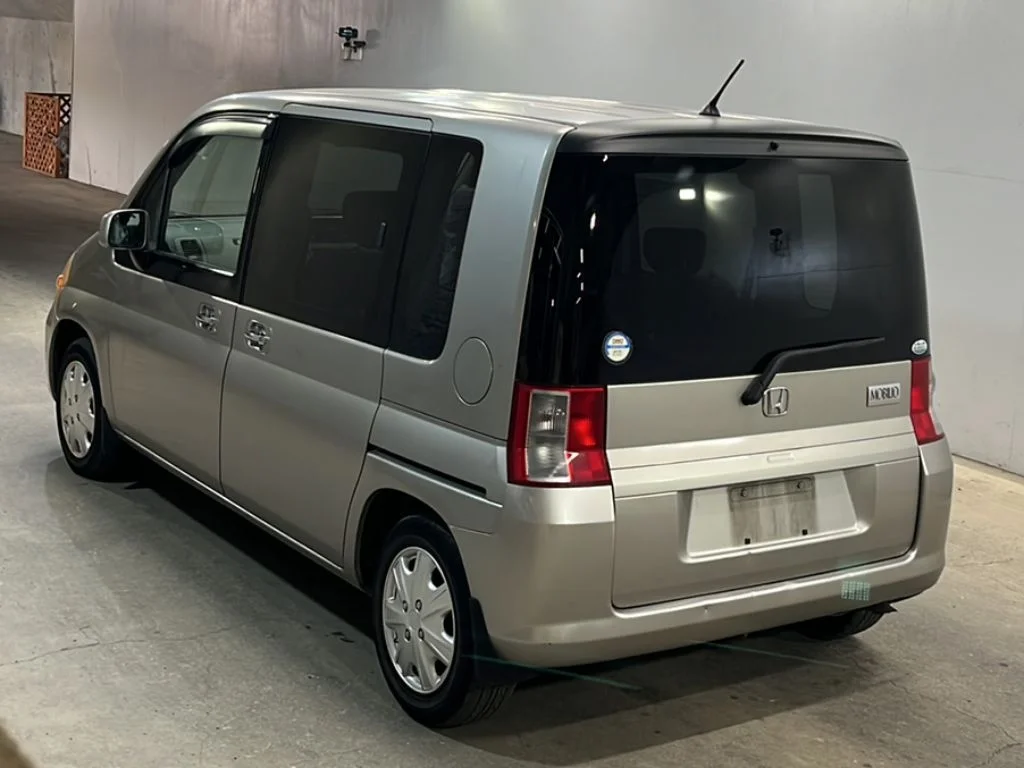 Honda Mobilio  с аукциона в Японии
