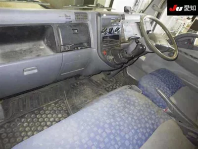 MITSUBISHI CANTER