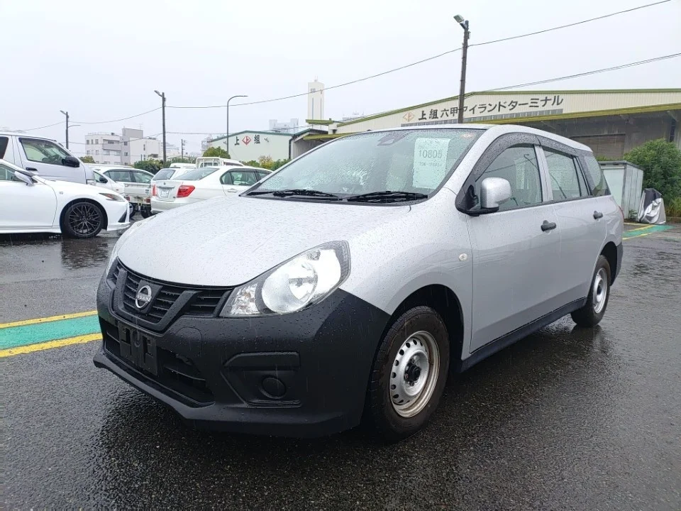 Nissan AD 2022
