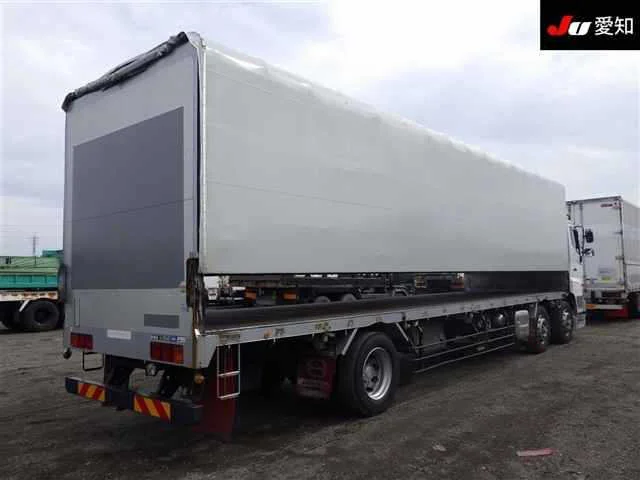 Hino Profia  с аукциона в Японии