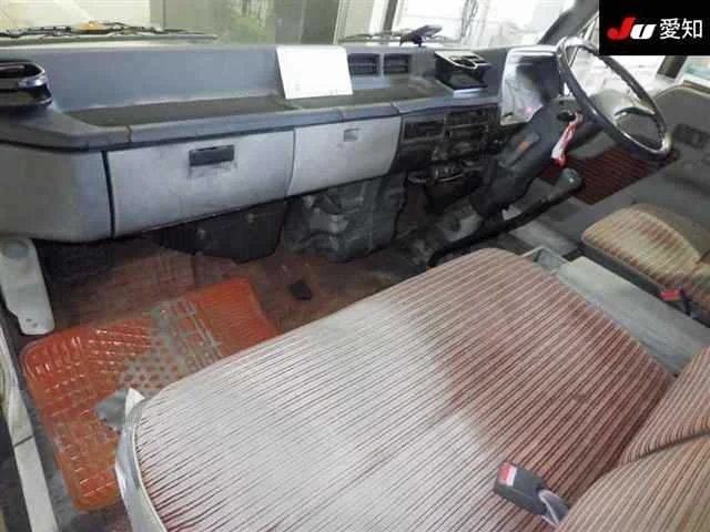 Mitsubishi Fuso Canter  с аукциона в Японии