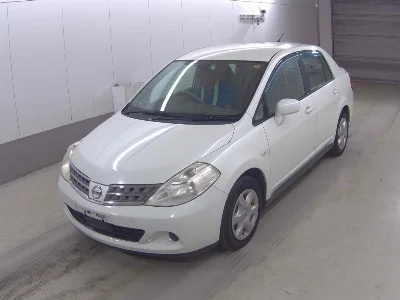 NISSAN TIIDA LATIO
