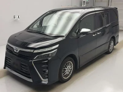 TOYOTA VOXY, 2021 — лот японского аукциона