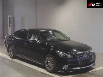 TOYOTA CROWN MAJESTA