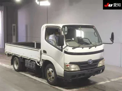 TOYOTA DYNA