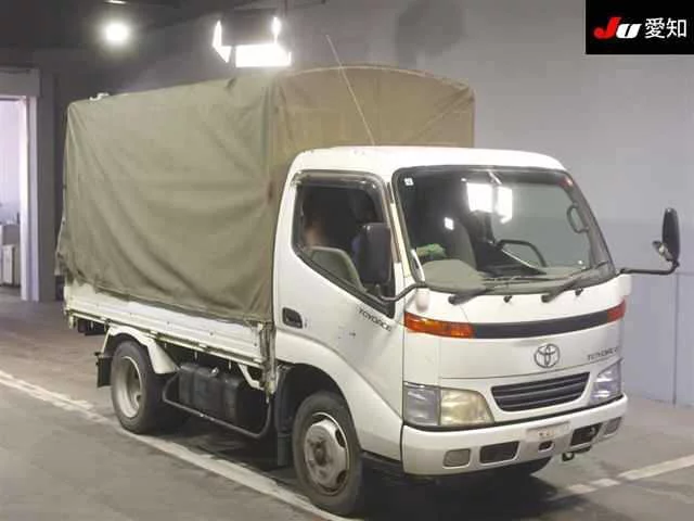 Toyota Dyna  с аукциона в Японии