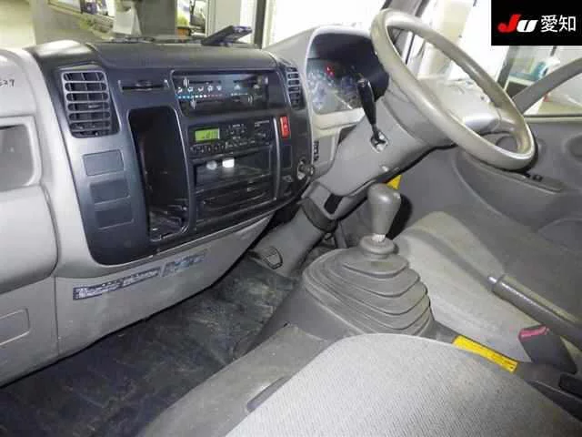 Toyota Dyna  с аукциона в Японии