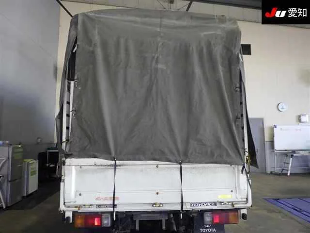 Toyota Dyna  с аукциона в Японии