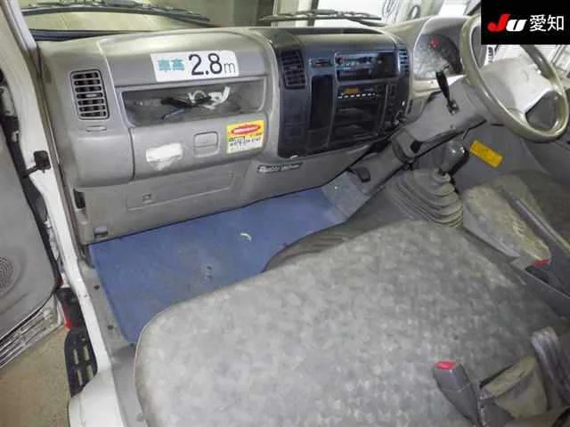 Toyota ToyoAce  с аукциона в Японии