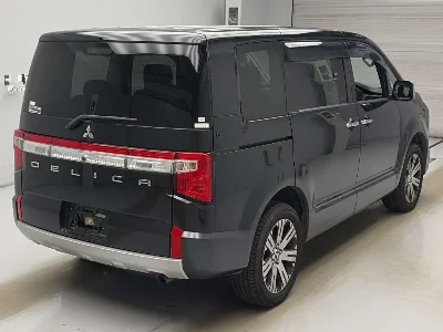 MITSUBISHI DELICA D5