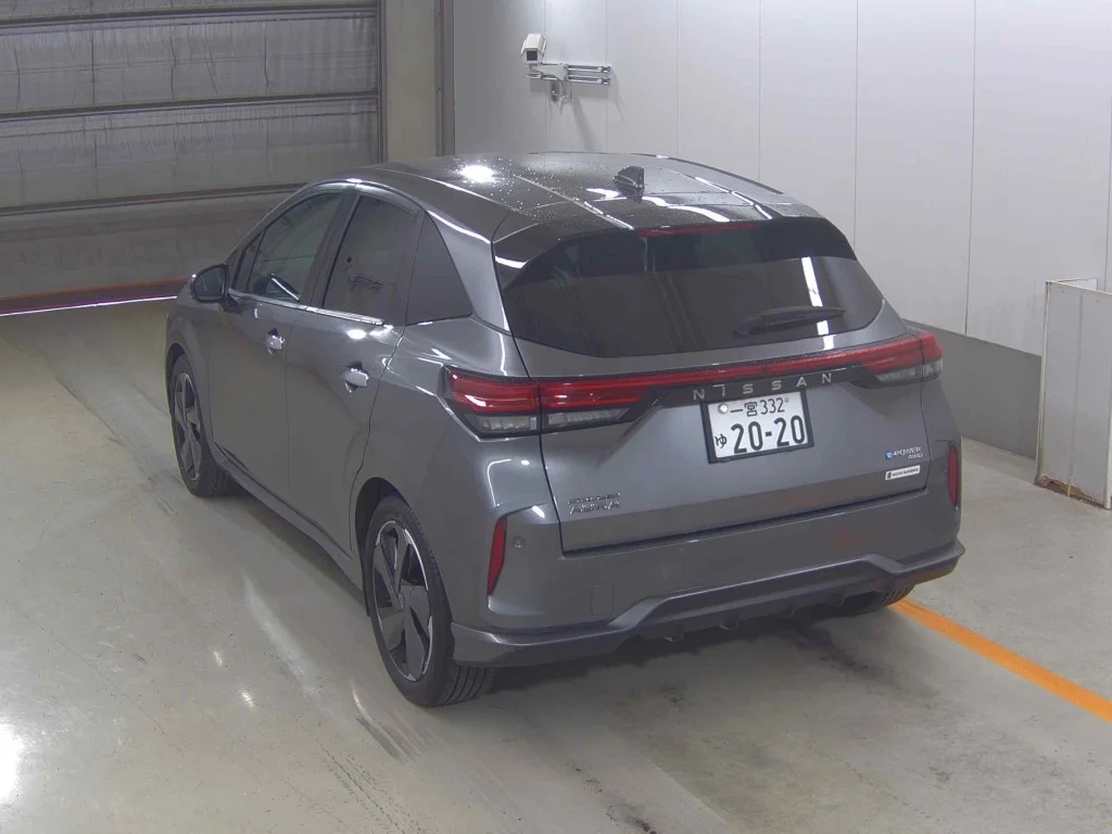 Nissan Aura  с аукциона в Японии