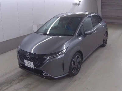 Nissan Aura