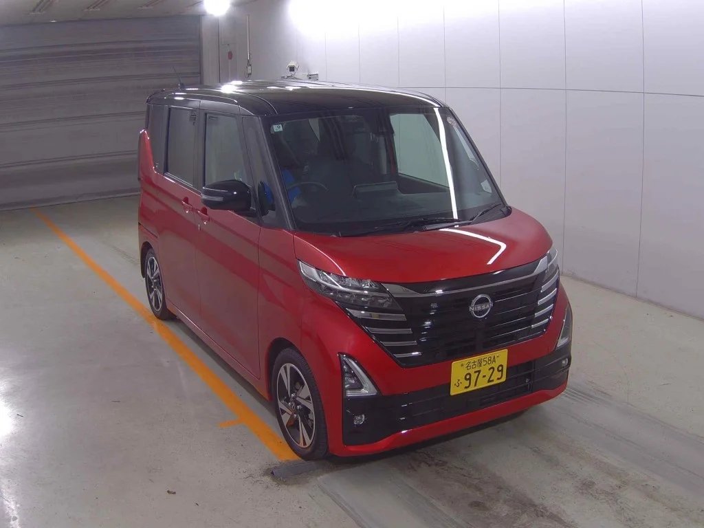 Nissan Roox 2025