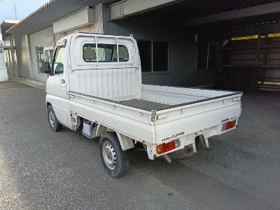 NISSAN CLIPPER TRUCK