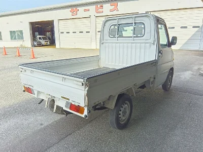 NISSAN CLIPPER TRUCK