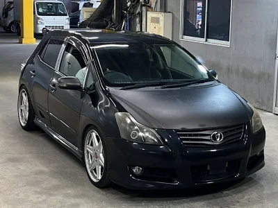 TOYOTA BLADE