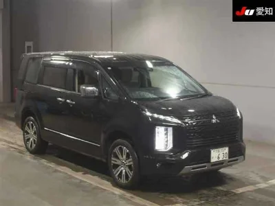 MITSUBISHI DELICA D5