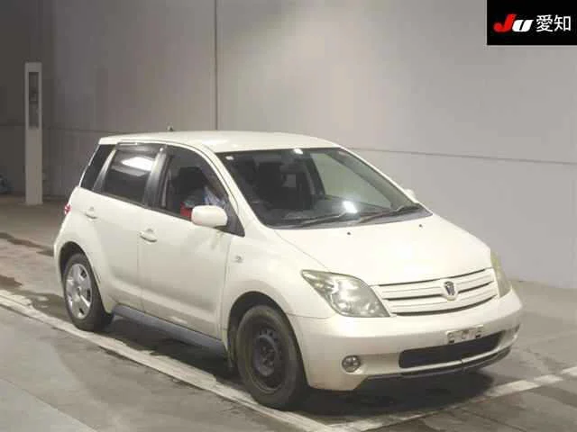 Toyota Ist 2004