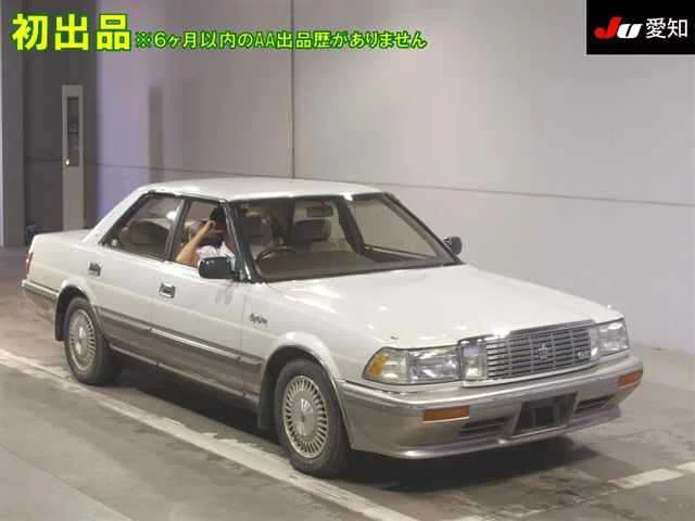 Toyota Crown  с аукциона в Японии