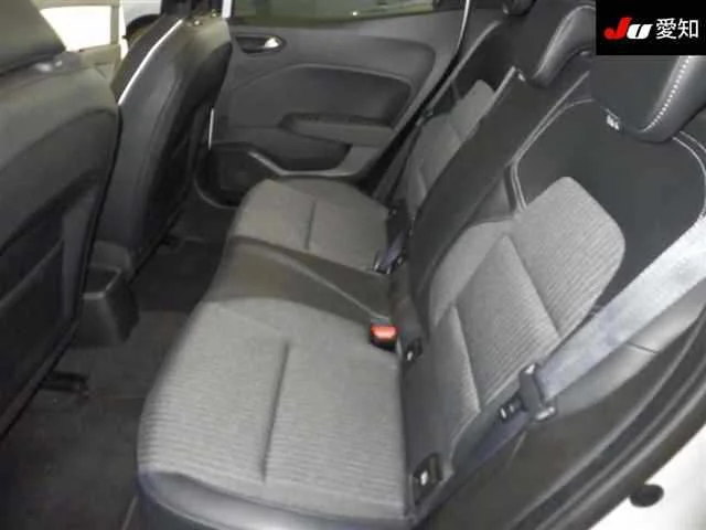 Renault Lutecia  с аукциона в Японии