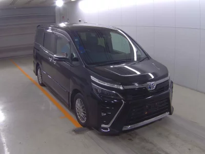 TOYOTA VOXY, 2021 — лот японского аукциона