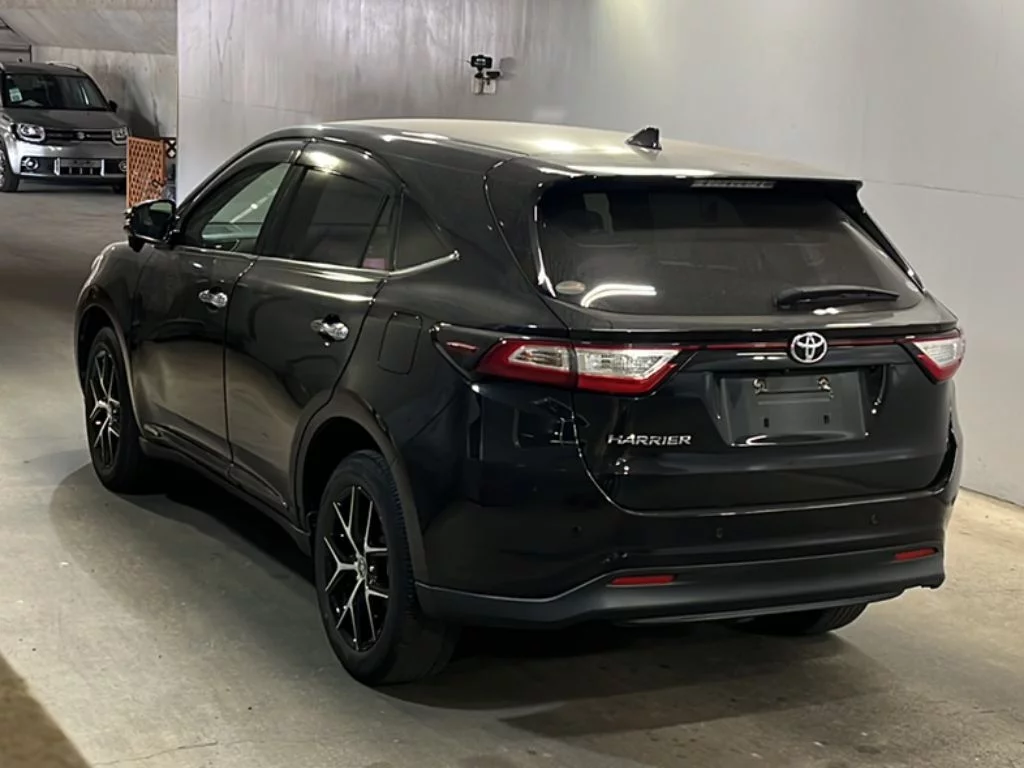 Toyota Harrier 2020